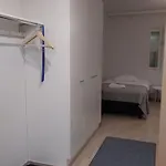 Apartman Location In Town Right Next To The Train Station And Free Parking Kotimaailma *