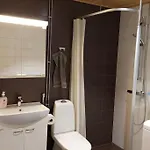 Apartman Location In Town Right Next To The Train Station And Free Parking Kotimaailma