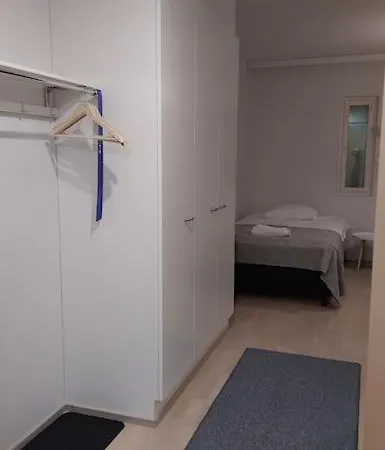 Апартаменты Location In Town Right Next To The Train Station And Free Parking Kotimaailma *